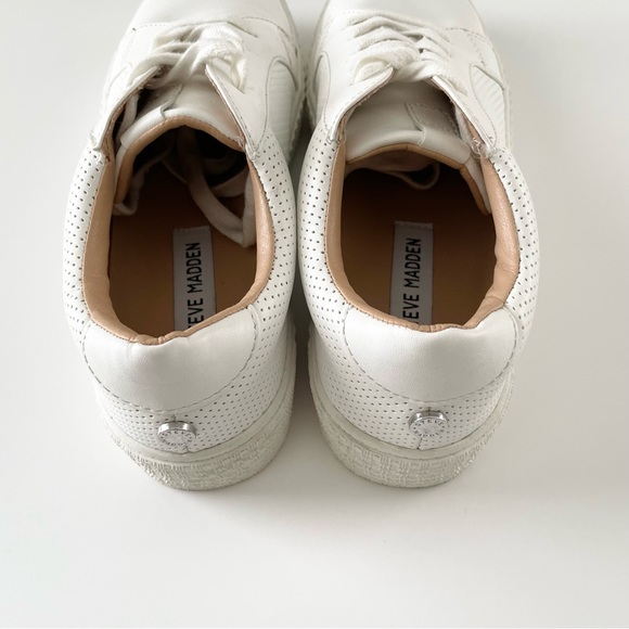 Steven Madden Toliver Sneakers - 8 - Picture 6 of 12